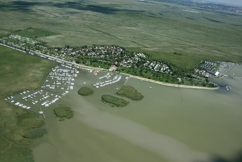 Gasthof-Pension Wein บรายเทนบรุนน์ ภายนอก รูปภาพ