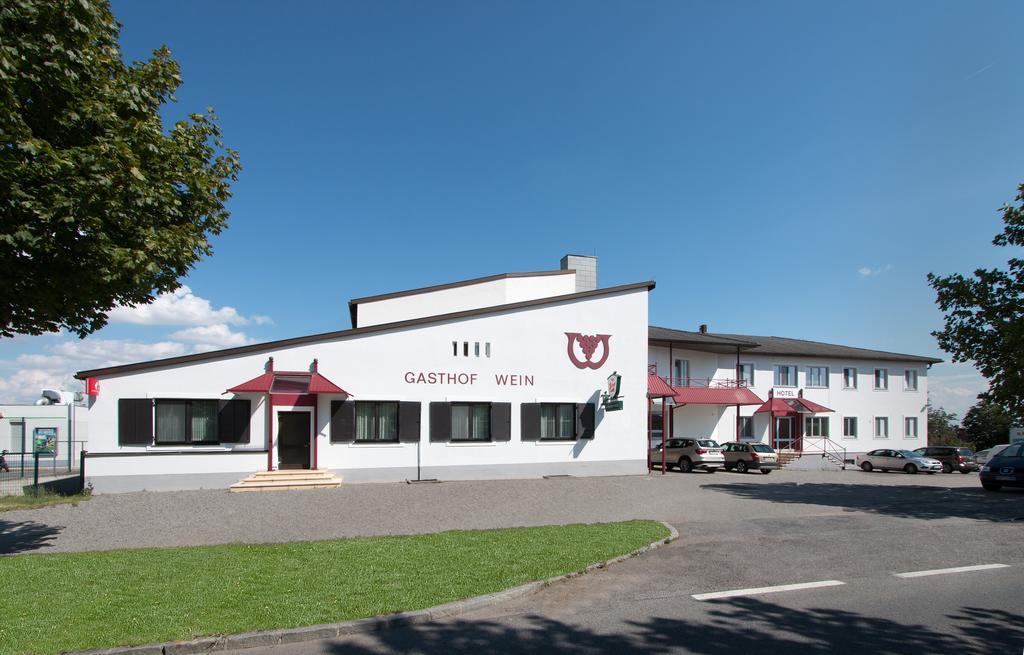 Gasthof-Pension Wein บรายเทนบรุนน์ ภายนอก รูปภาพ