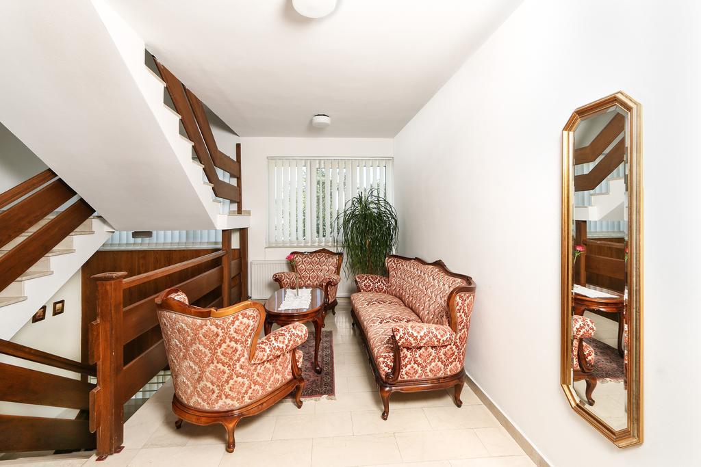 Gasthof-Pension Wein บรายเทนบรุนน์ ภายนอก รูปภาพ