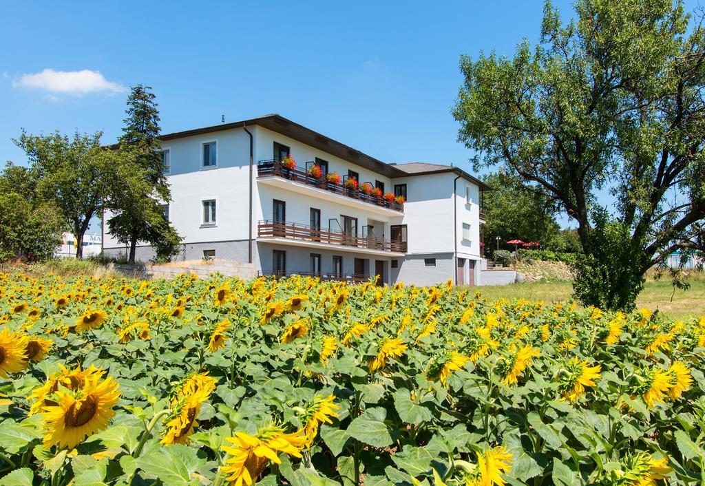 Gasthof-Pension Wein บรายเทนบรุนน์ ภายนอก รูปภาพ