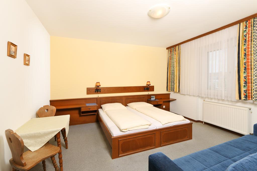 Gasthof-Pension Wein บรายเทนบรุนน์ ห้อง รูปภาพ