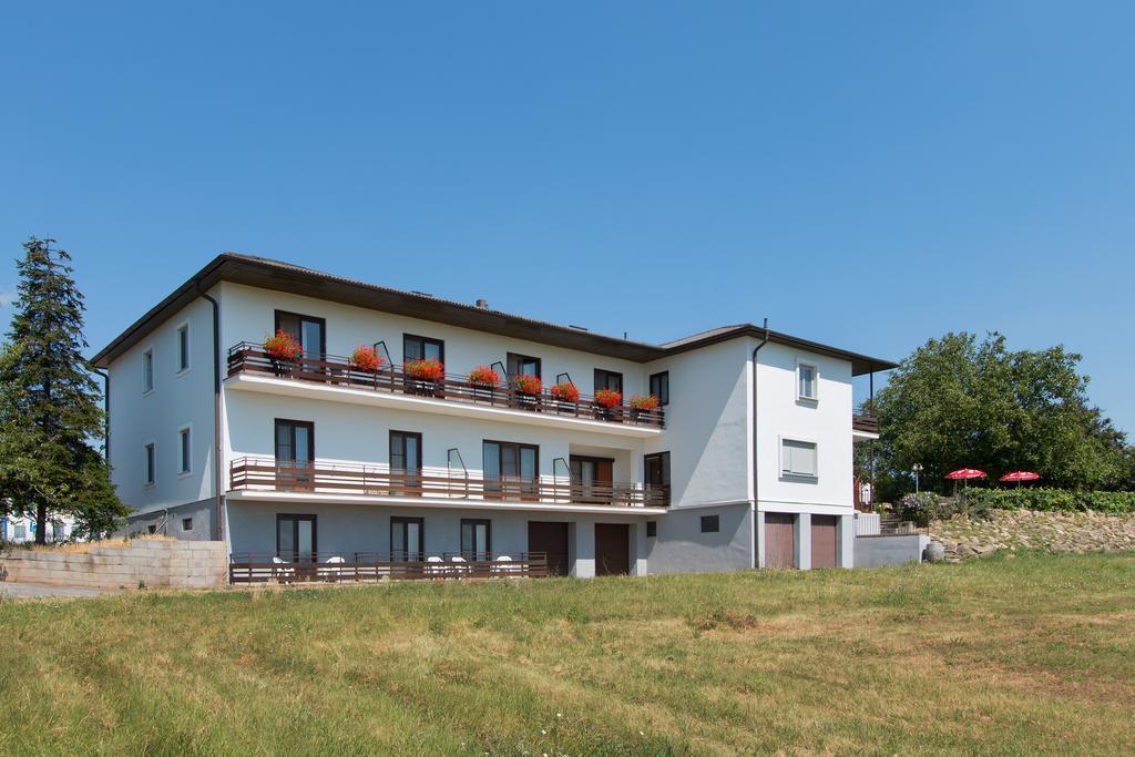 Gasthof-Pension Wein บรายเทนบรุนน์ ภายนอก รูปภาพ